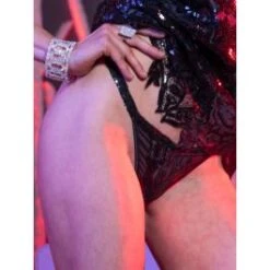 Pailletten String ETIENNE Von RCrescentini Notre Dame